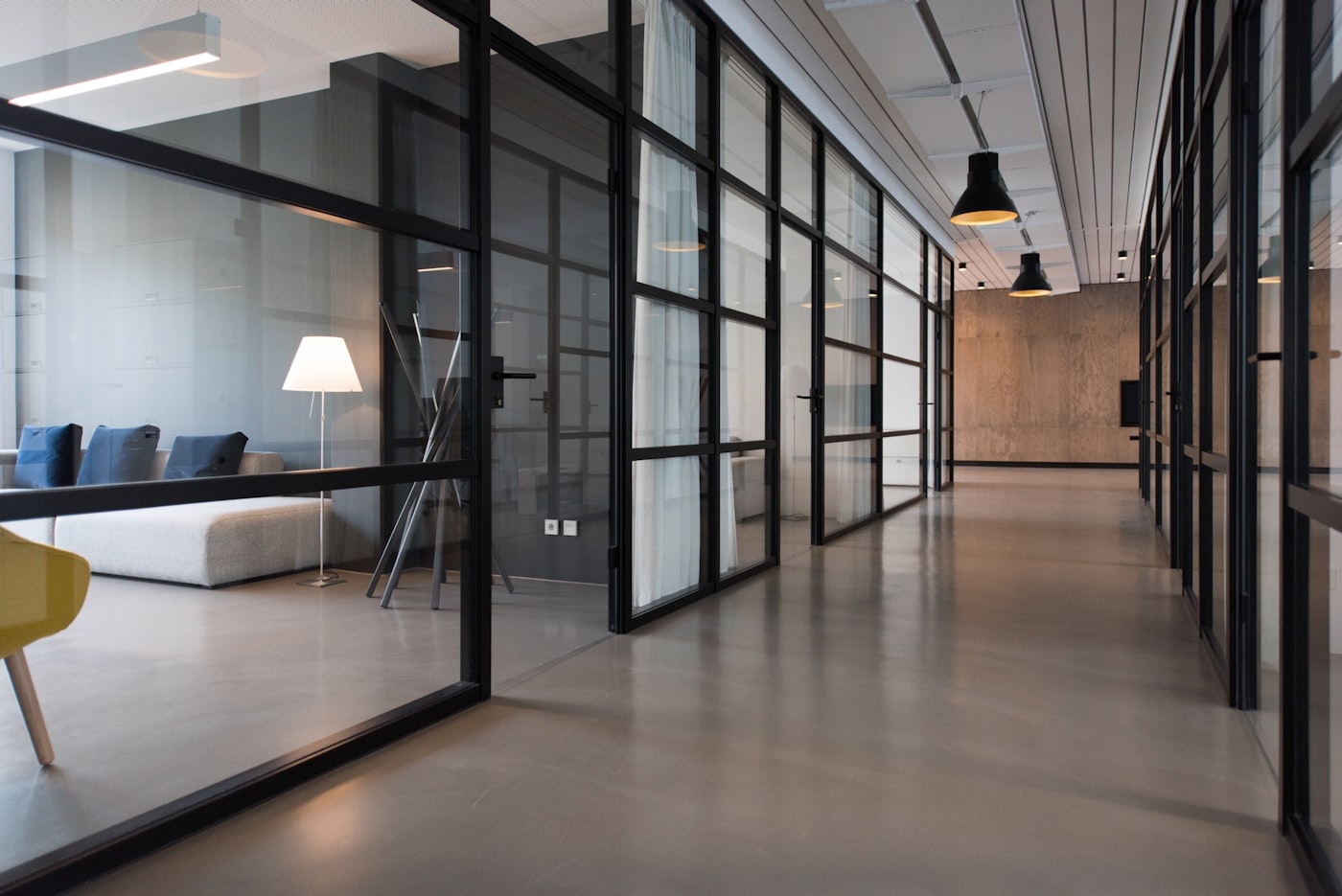 Contemporary office meeting space